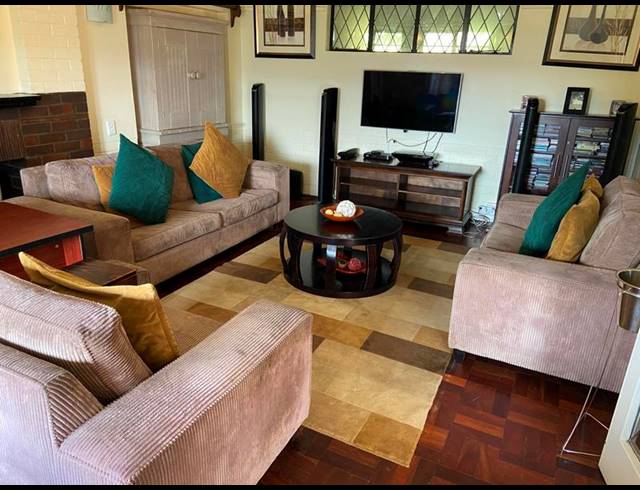 4 BEDROOM HOUSE FOR SALE IN MONTROSE